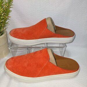 WOMENS CASLON NELLIE LEA CASUAL SLIP ON MULES FLATS ORANGE SUEDE 8.5 EUC